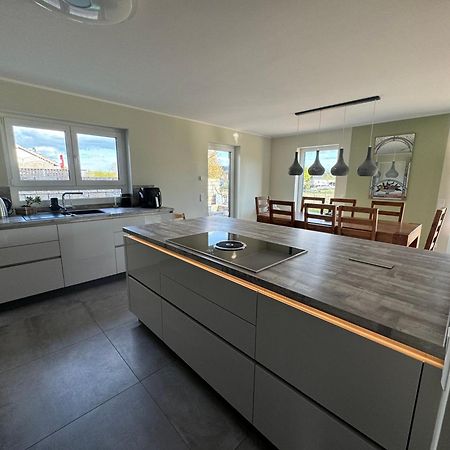 Modernes Ferienhaus In Uedersdorf Kültér fotó