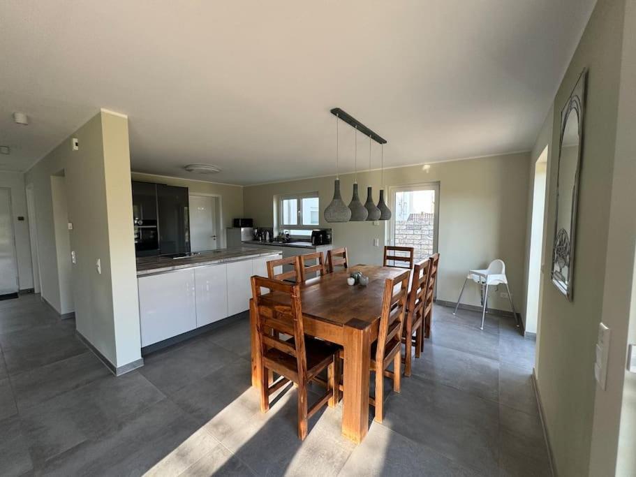 Modernes Ferienhaus In Uedersdorf Kültér fotó