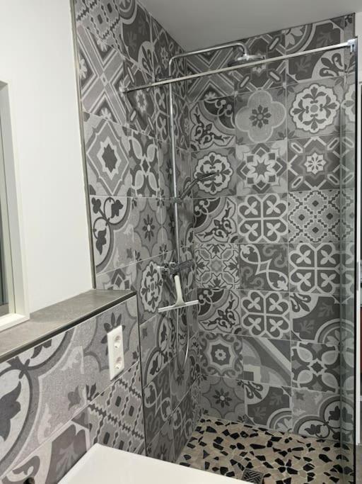 Modernes Ferienhaus In Uedersdorf Kültér fotó