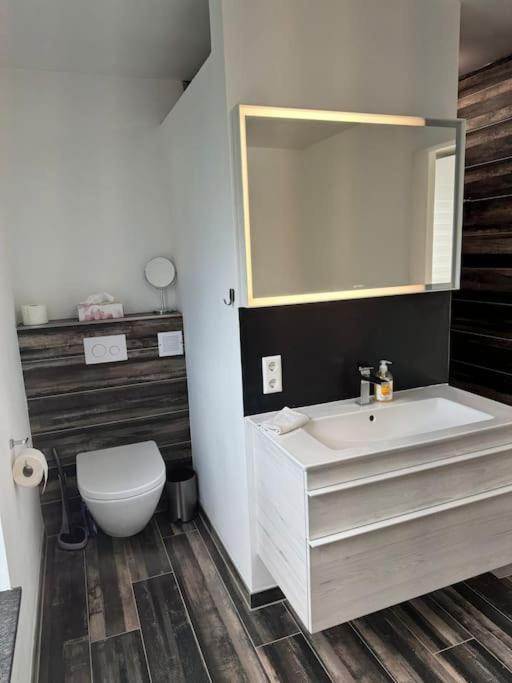 Modernes Ferienhaus In Uedersdorf Kültér fotó