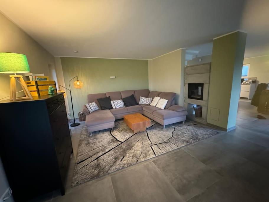 Modernes Ferienhaus In Uedersdorf Kültér fotó
