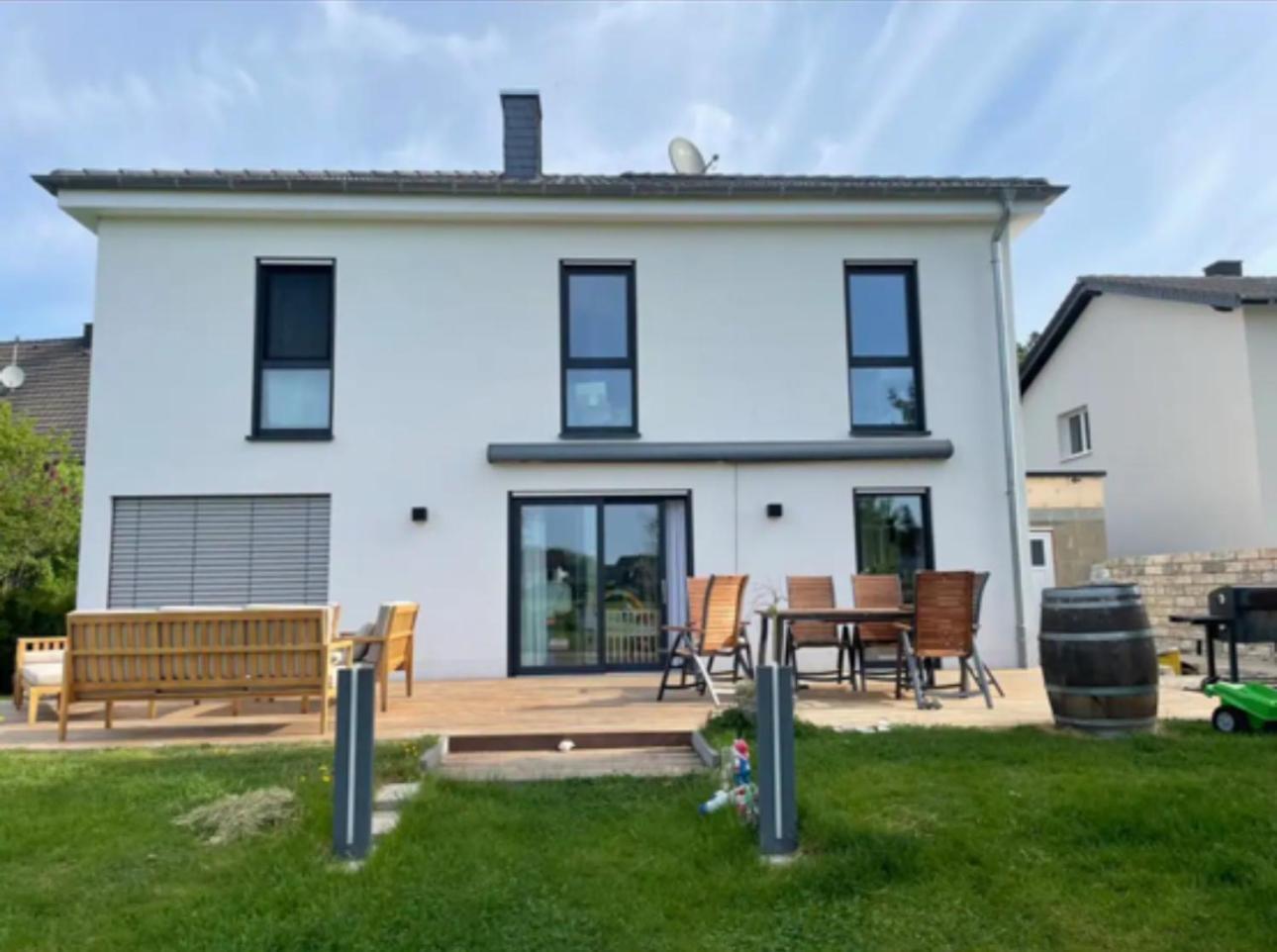 Modernes Ferienhaus In Uedersdorf Kültér fotó